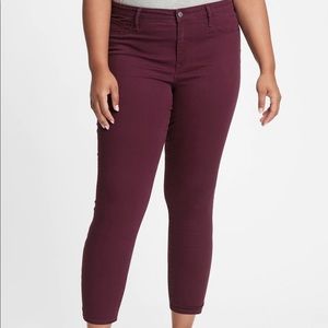 NWT Gap Plum Mid-rise Jeggings